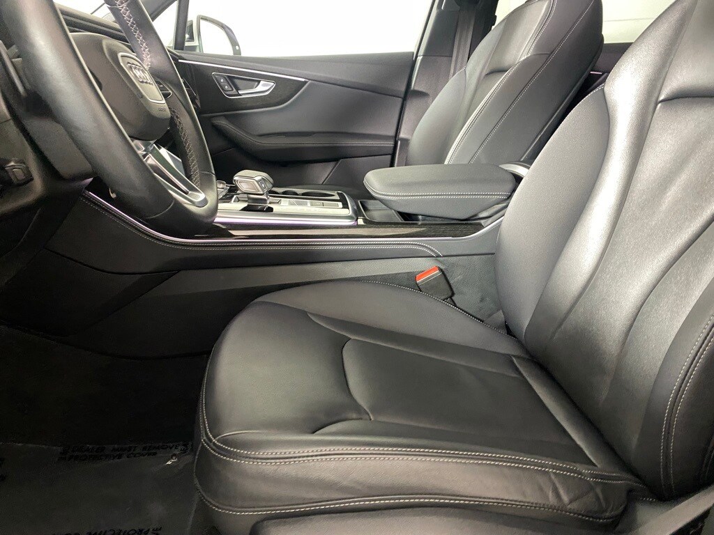 2025 AUDI Q7 - Image 13