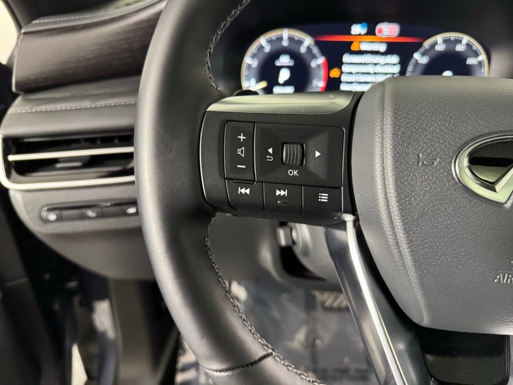 2026 INFINITI QX60 - Image 16