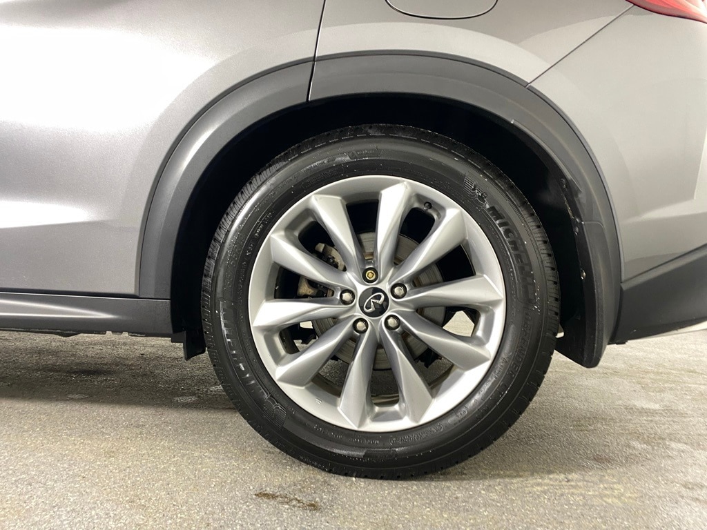 2020 INFINITI QX50 - Image 11