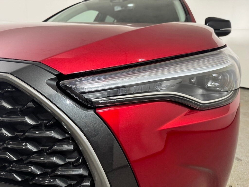 2025 TOYOTA COROLLA CROSS - Image 4