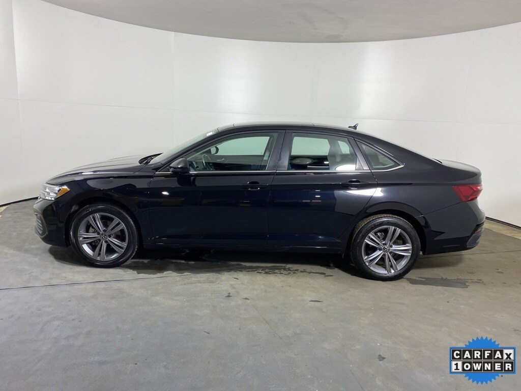 Used 2024 Volkswagen Jetta 1.5T SE Sedan