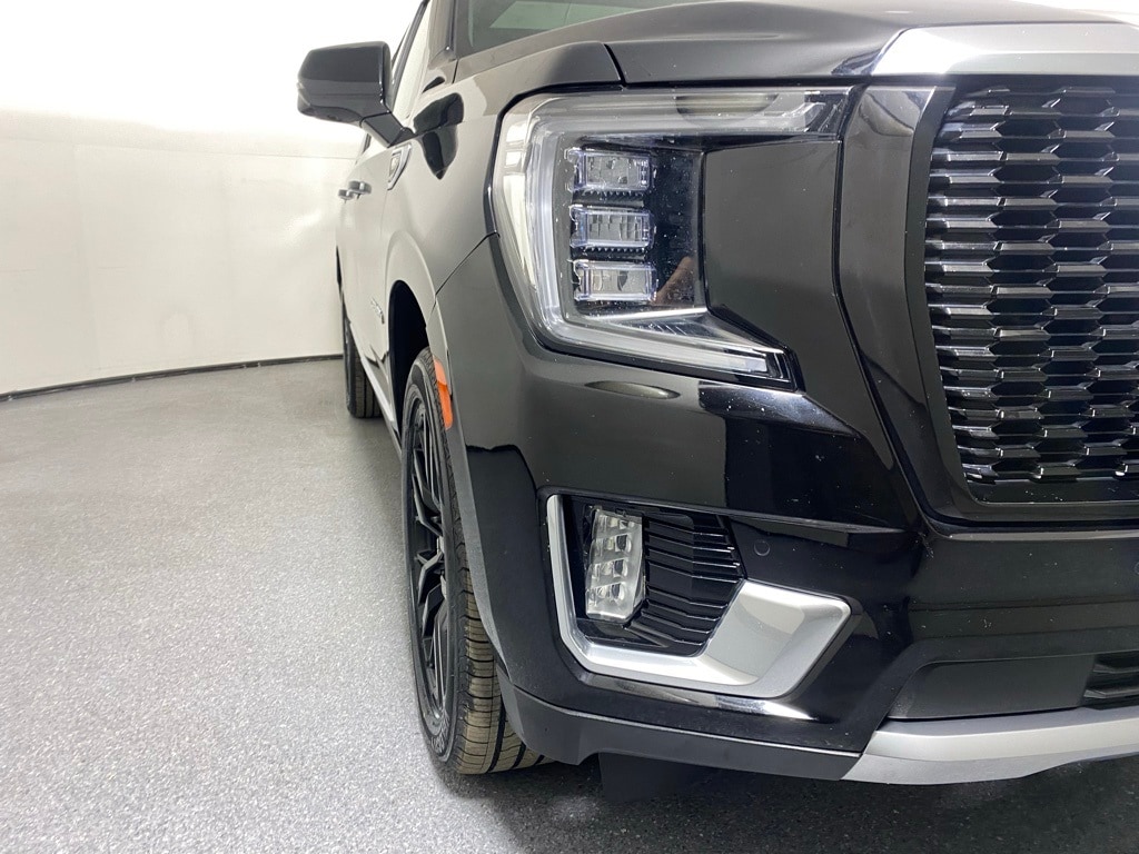 2021 GMC YUKON XL - Image 9