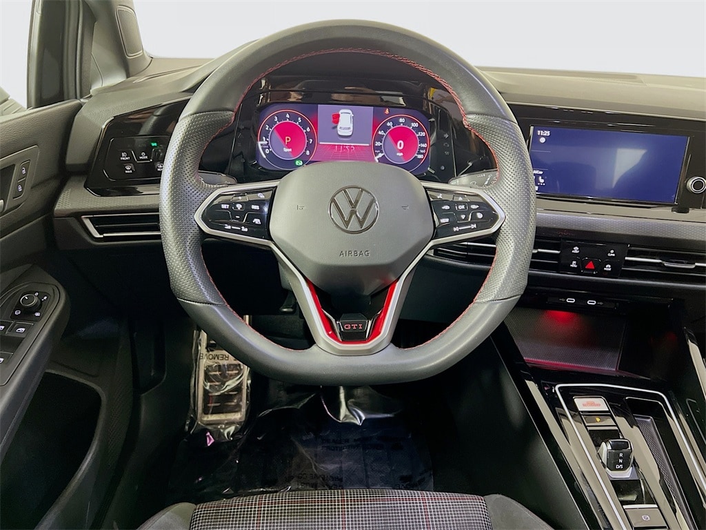2024 VOLKSWAGEN GOLF GTI - Image 11
