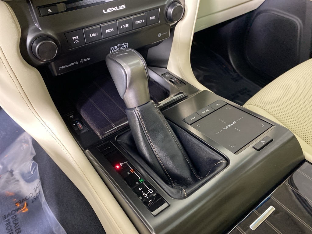 2023 LEXUS GX - Image 17