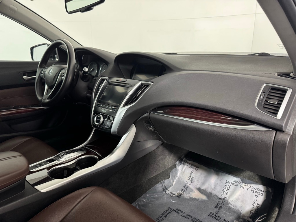2016 ACURA TLX - Image 32