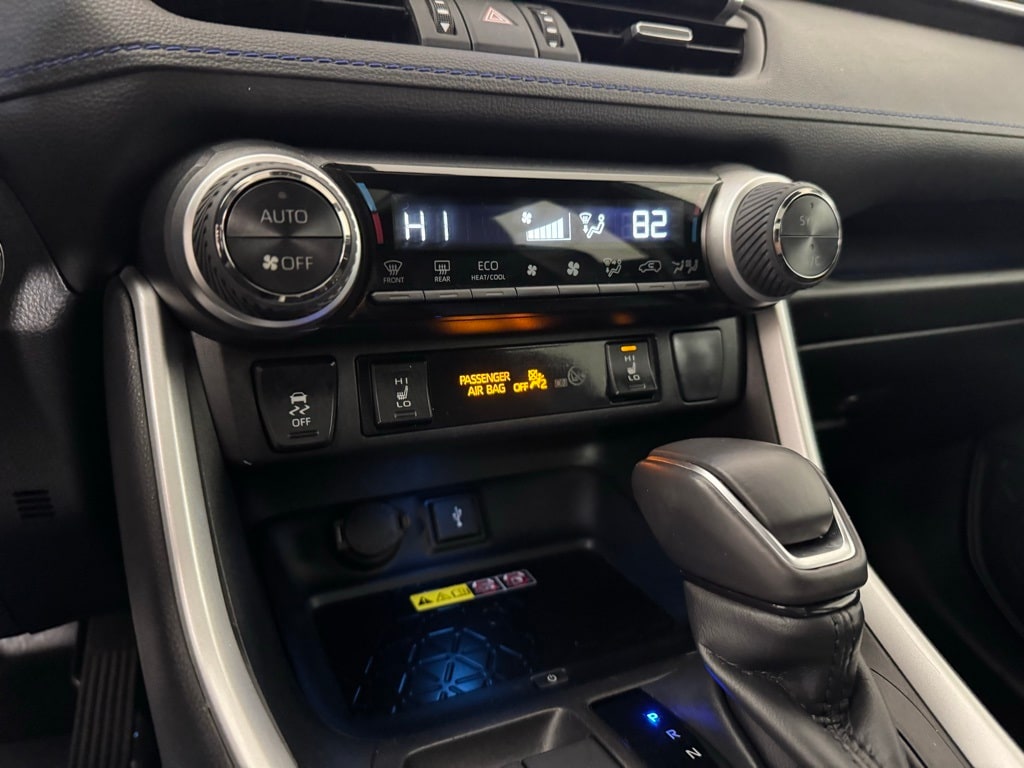2022 TOYOTA RAV4 - Image 24