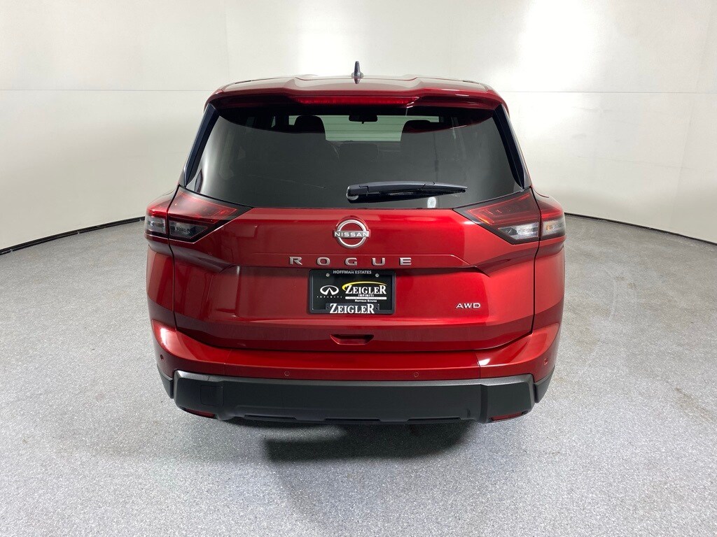 2025 NISSAN ROGUE - Image 4