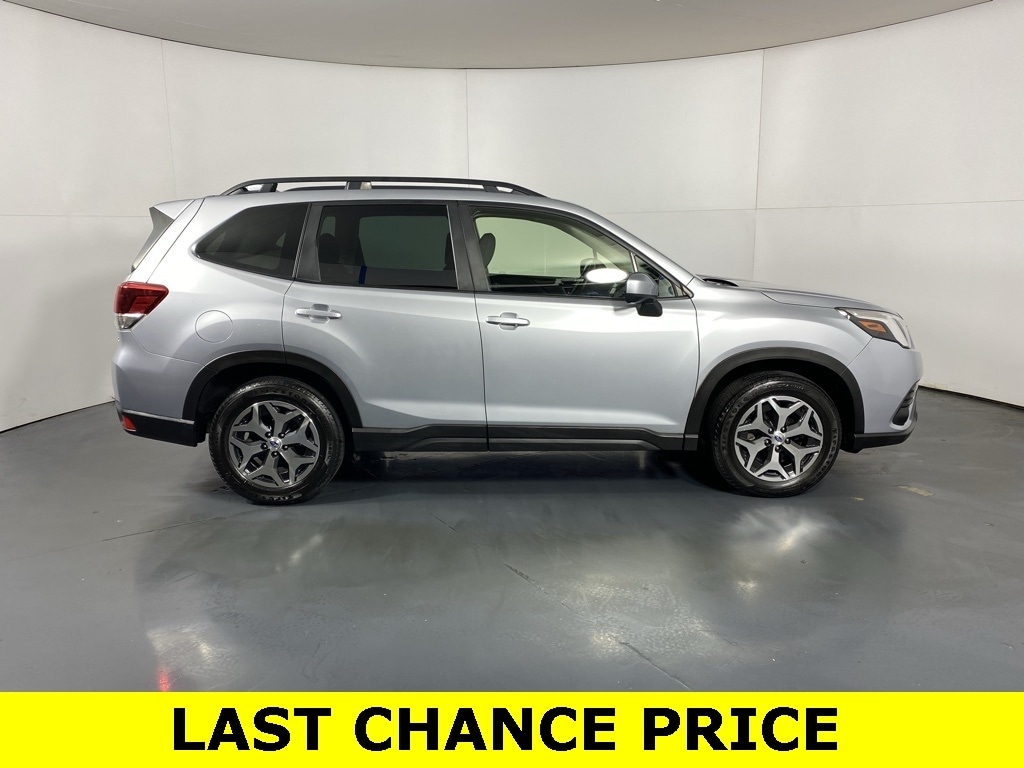 2022 SUBARU FORESTER - Image 6