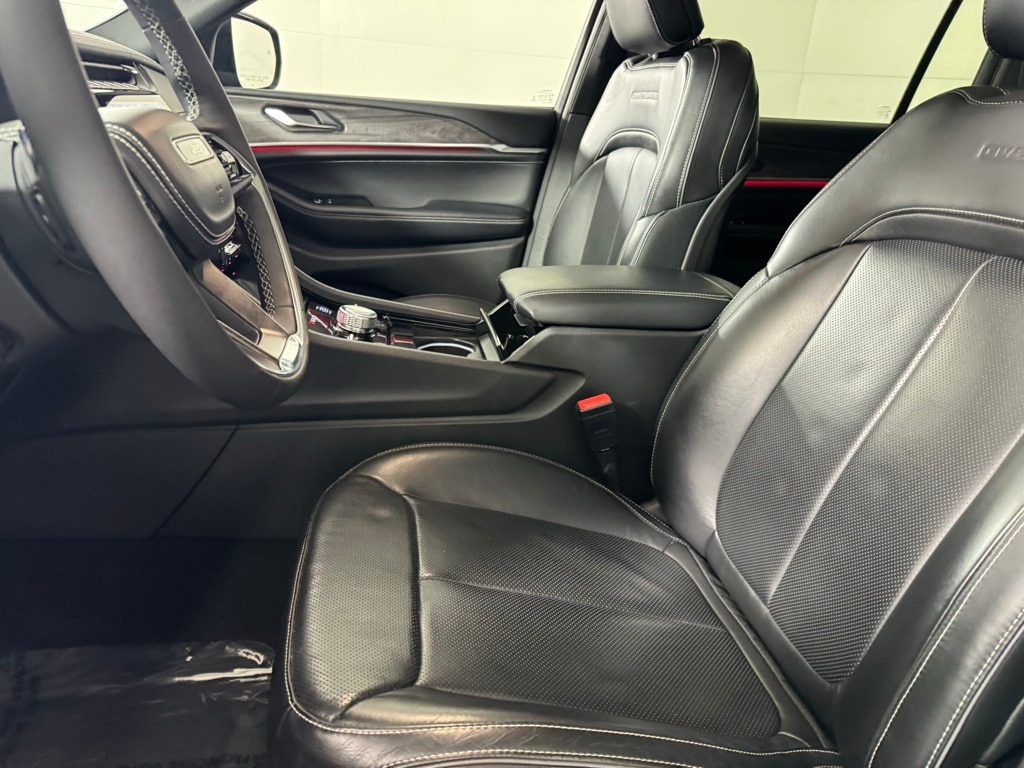 2023 JEEP GRAND CHEROKEE L - Image 12