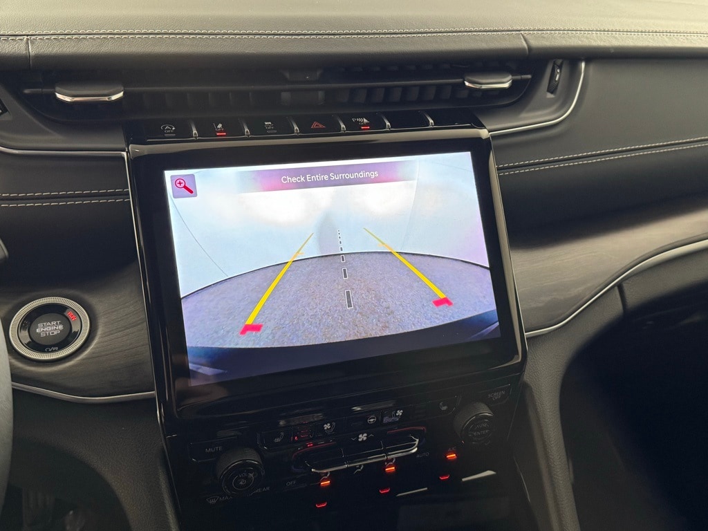 2023 JEEP GRAND CHEROKEE L - Image 29