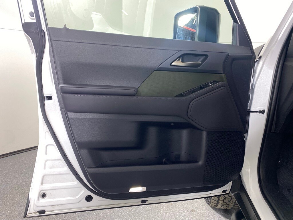 2024 LEXUS GX - Image 21