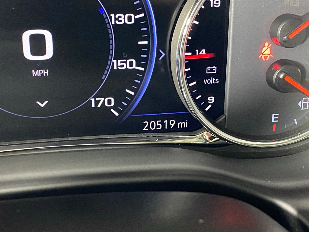 2023 GMC ACADIA - Image 12