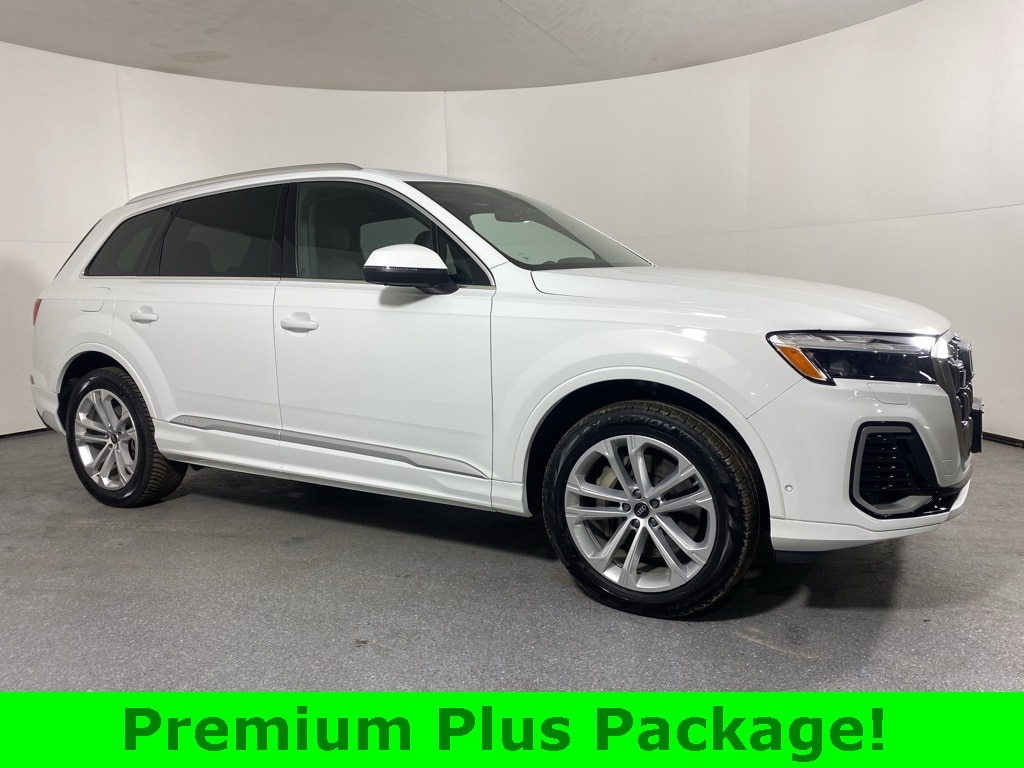 2025 AUDI Q7 - Image 3