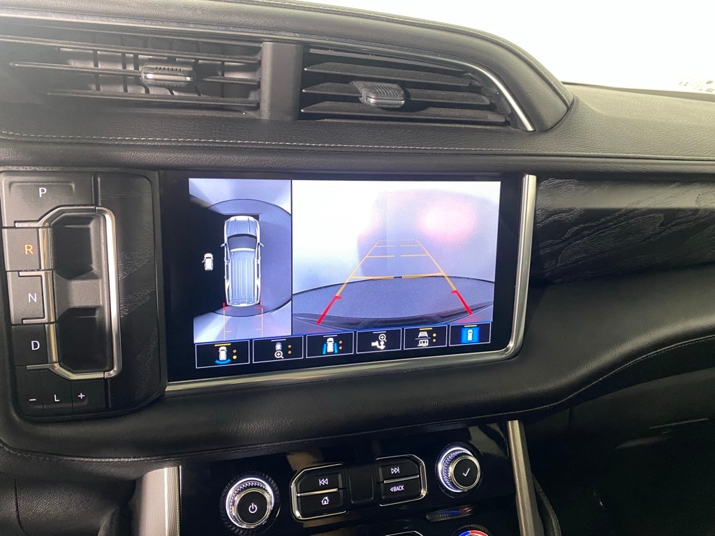 2021 GMC YUKON XL - Image 25