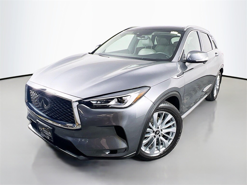 2025 Infiniti QX50 Luxe photo 3