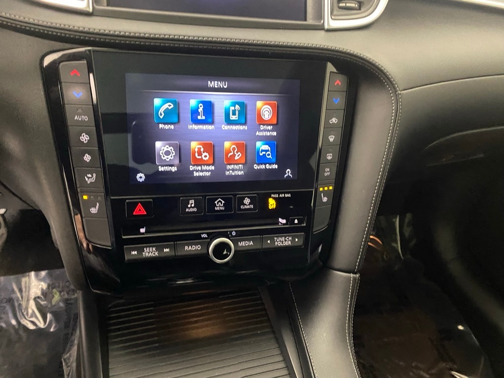 2020 INFINITI QX50 - Image 20