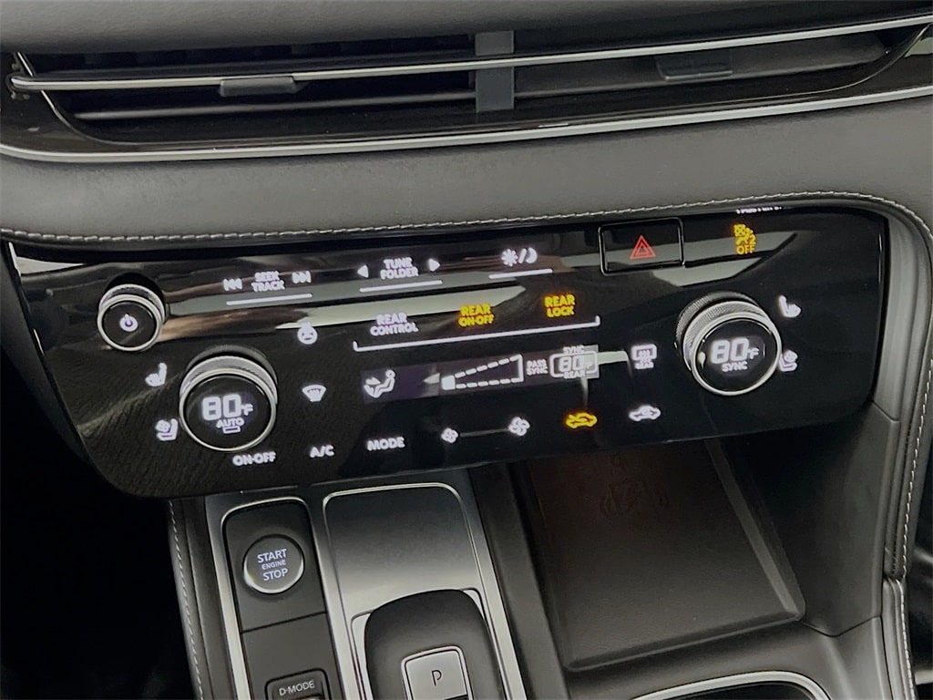 2025 INFINITI QX60 - Image 16