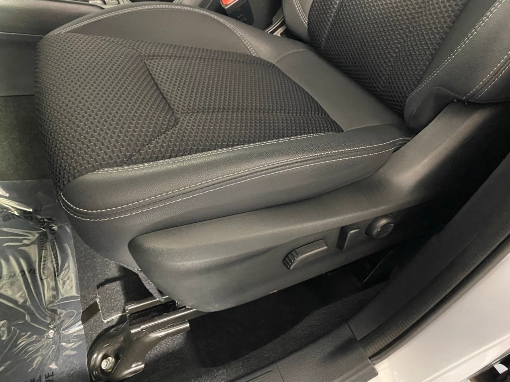 2022 SUBARU FORESTER - Image 19