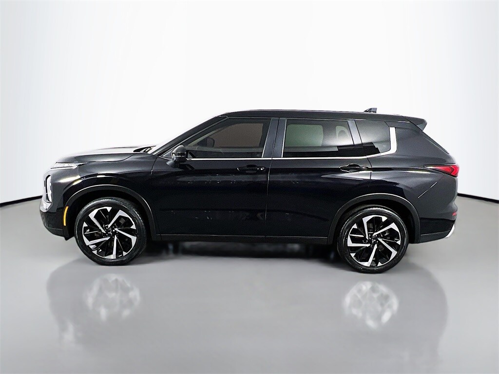 2024 MITSUBISHI OUTLANDER - Image 2