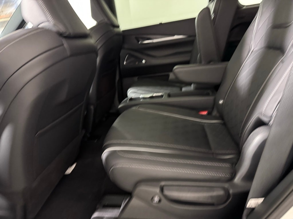 2025 INFINITI QX60 - Image 29