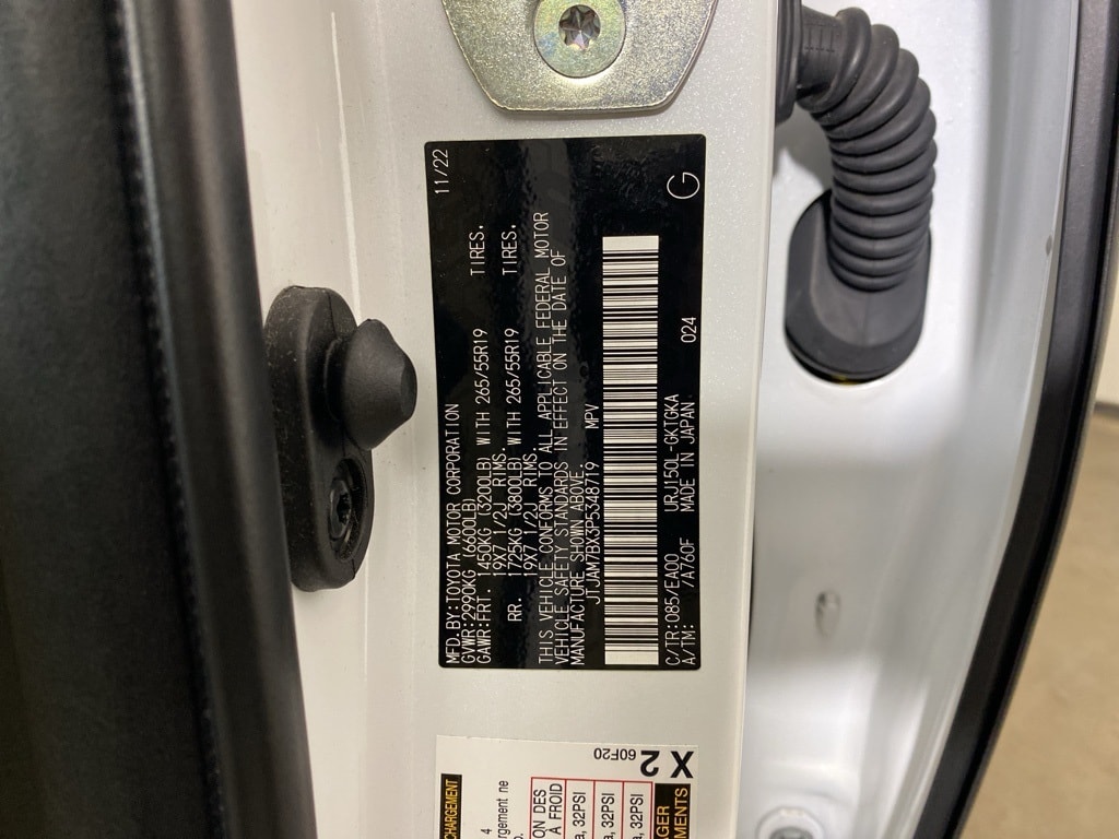 2023 LEXUS GX - Image 34