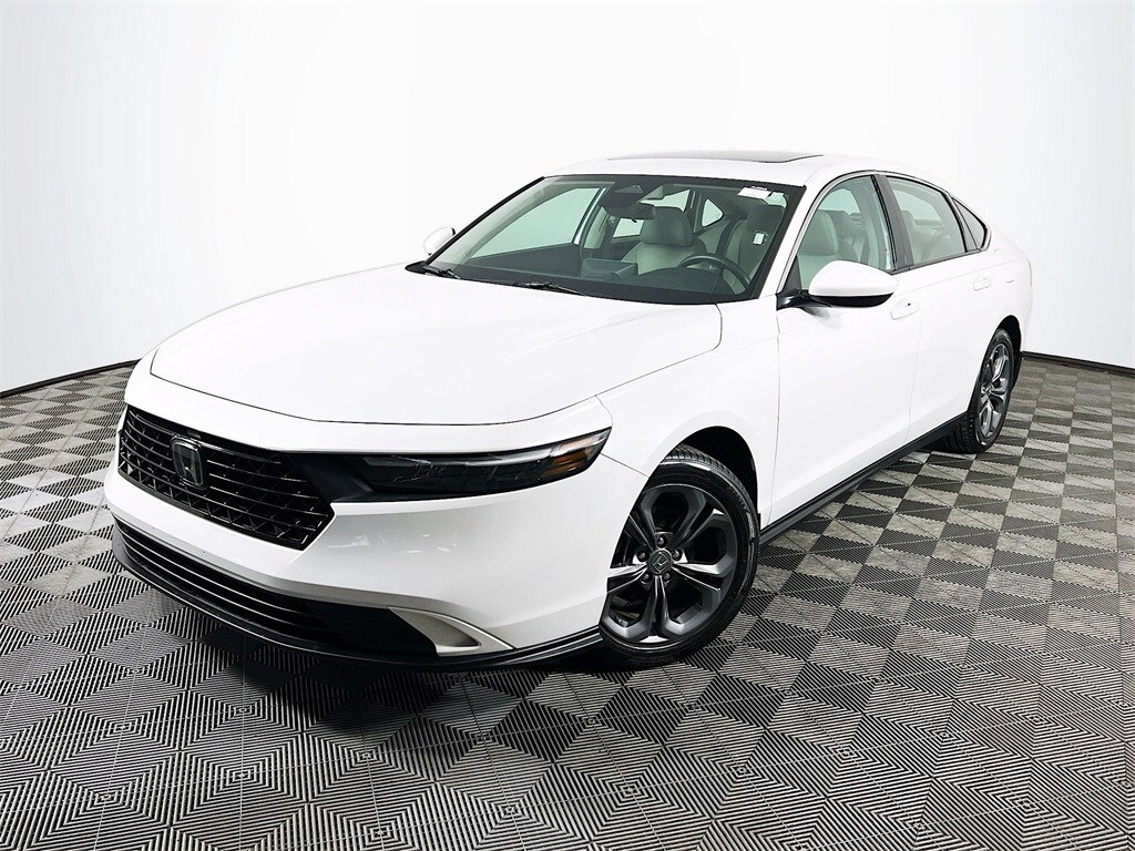 2023 Honda Accord EX photo 3