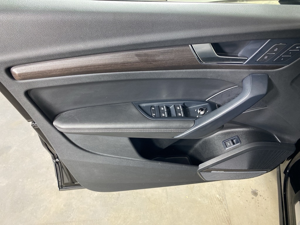 2021 AUDI Q5 - Image 24