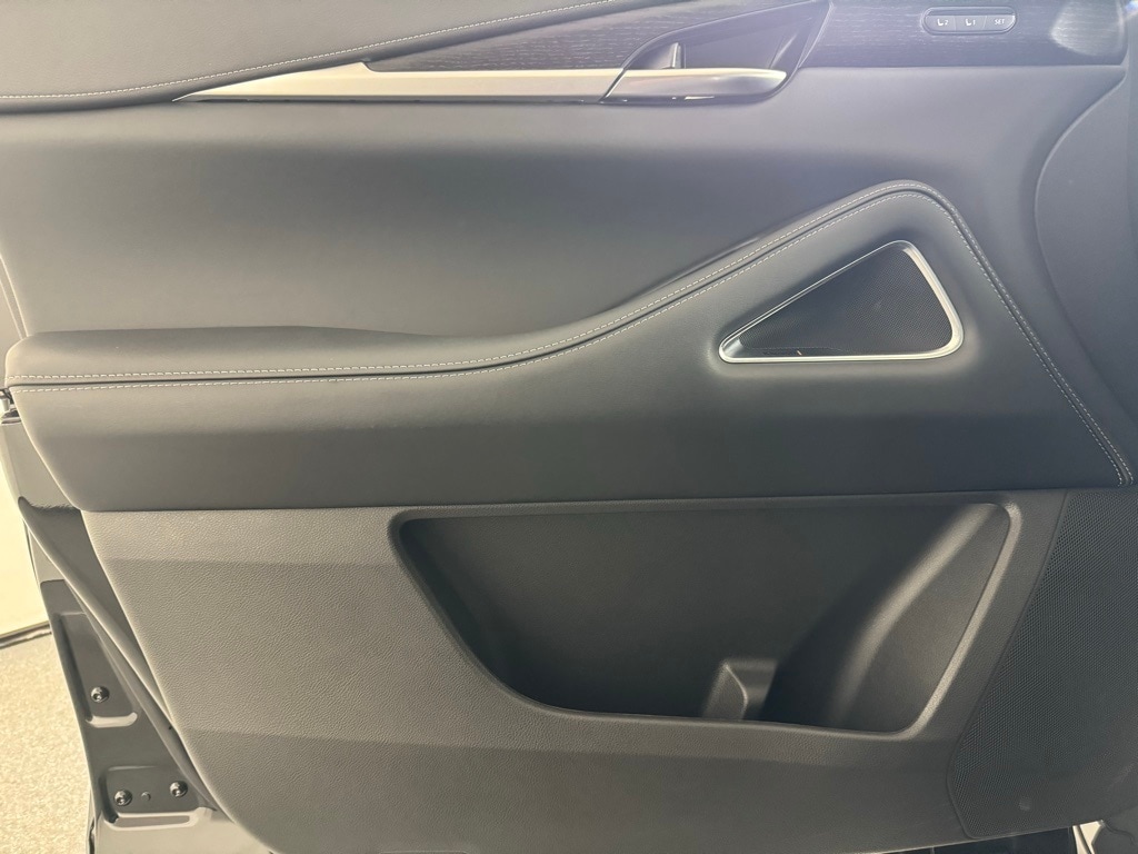 2026 INFINITI QX60 - Image 12