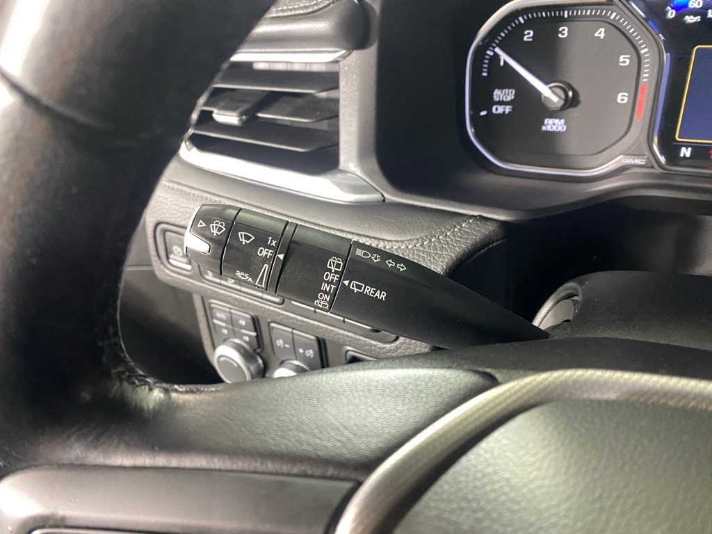 2021 GMC YUKON XL - Image 16