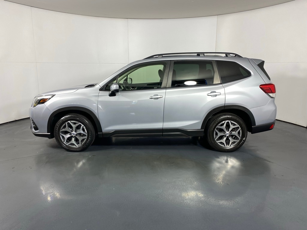 2022 SUBARU FORESTER - Image 2