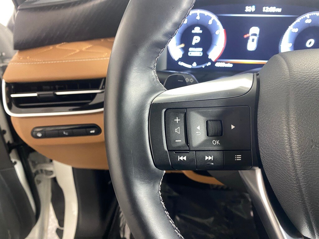 2025 INFINITI QX60 - Image 14