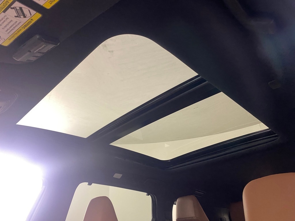 2025 INFINITI QX60 - Image 17