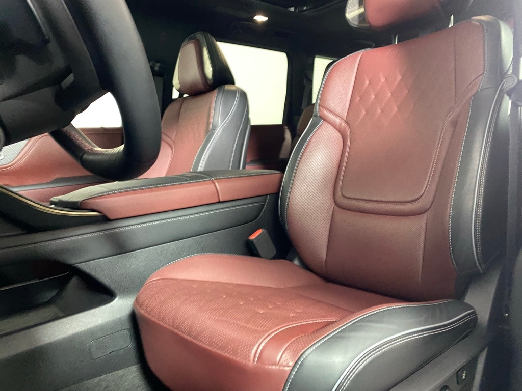 2026 INFINITI QX80 - Image 17