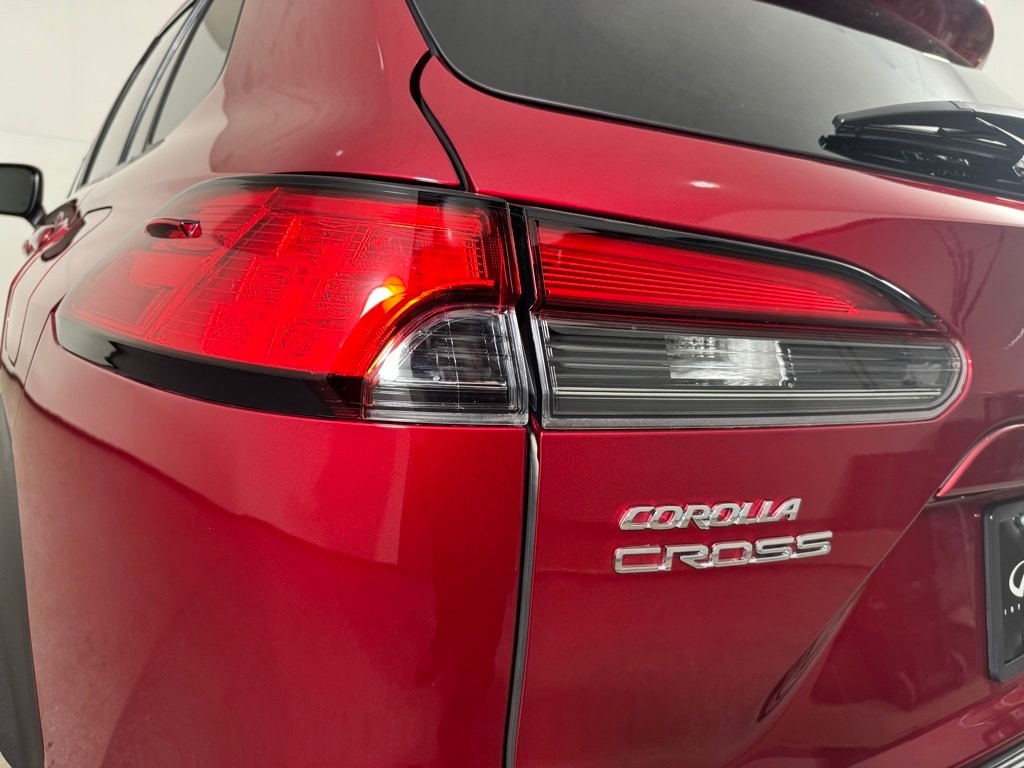 2025 TOYOTA COROLLA CROSS - Image 8