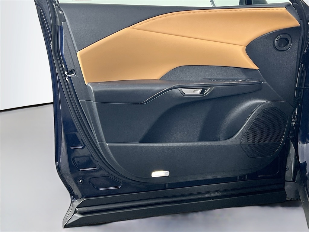 2023 LEXUS RX - Image 18