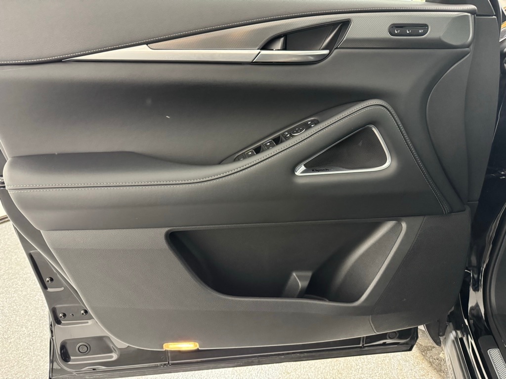 2026 INFINITI QX60 - Image 11