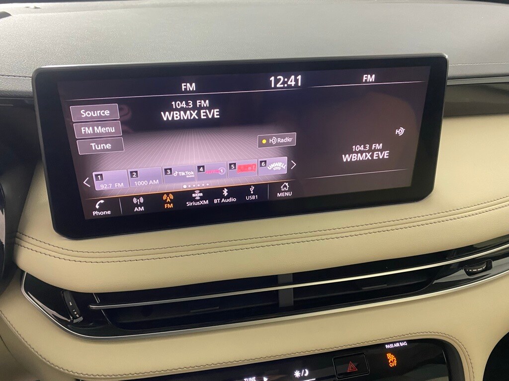 2025 INFINITI QX60 - Image 27