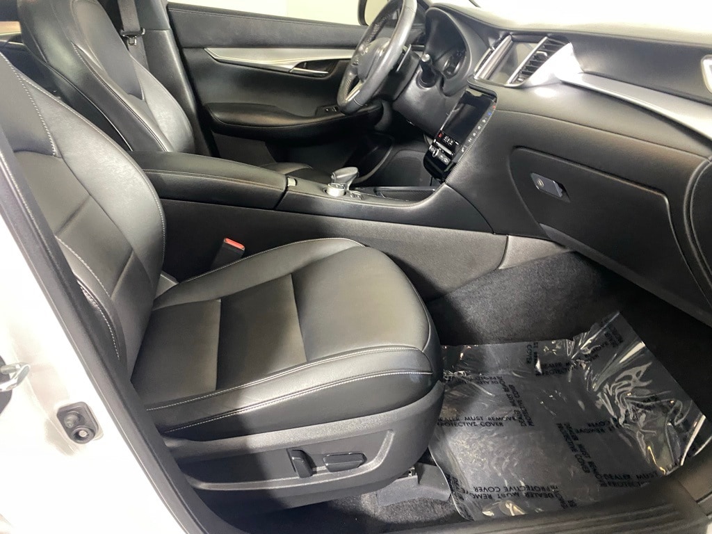 2020 INFINITI QX50 - Image 29