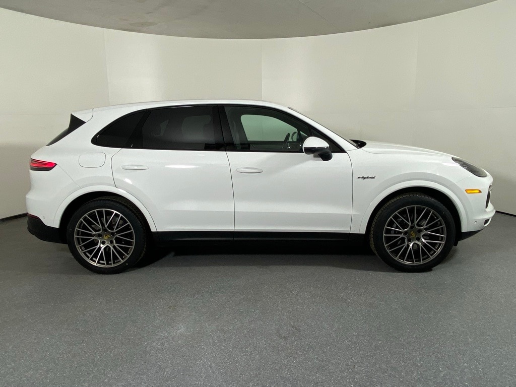 2022 PORSCHE CAYENNE - Image 6