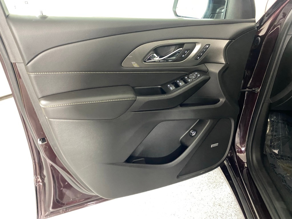2023 CHEVROLET TRAVERSE - Image 12