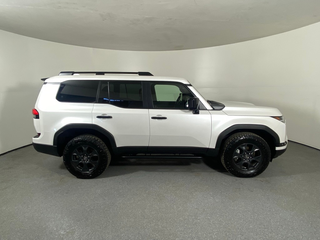 2024 LEXUS GX - Image 6