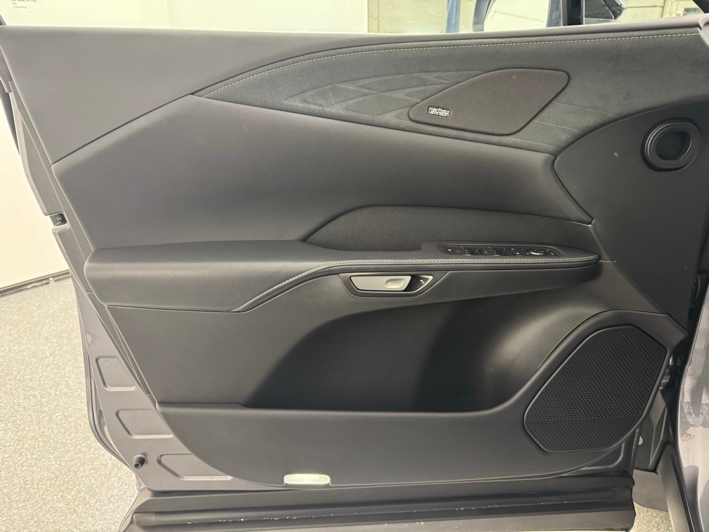 2023 LEXUS RX - Image 12