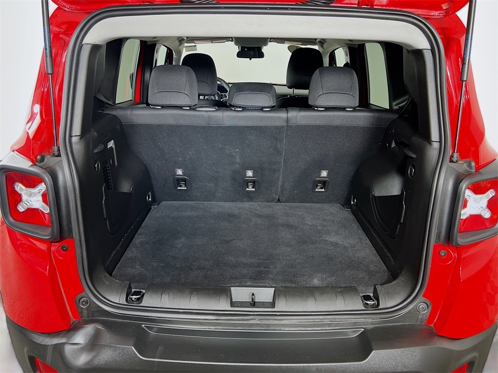 2021 JEEP RENEGADE - Image 23