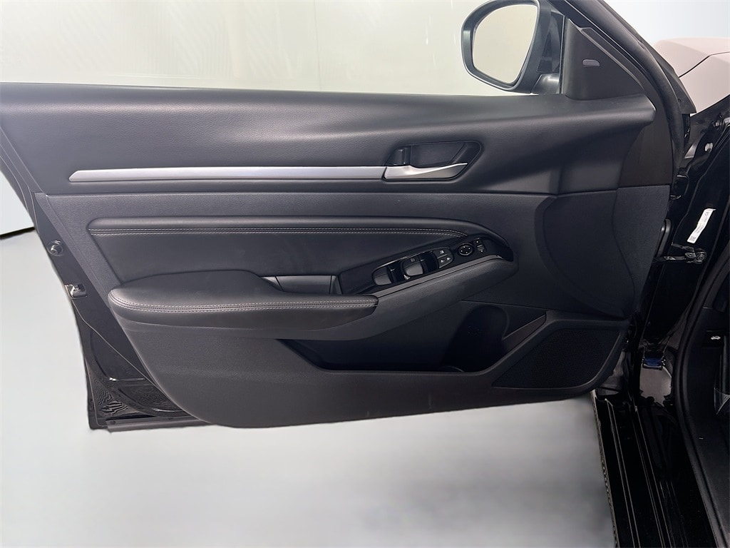 2022 NISSAN ALTIMA - Image 17