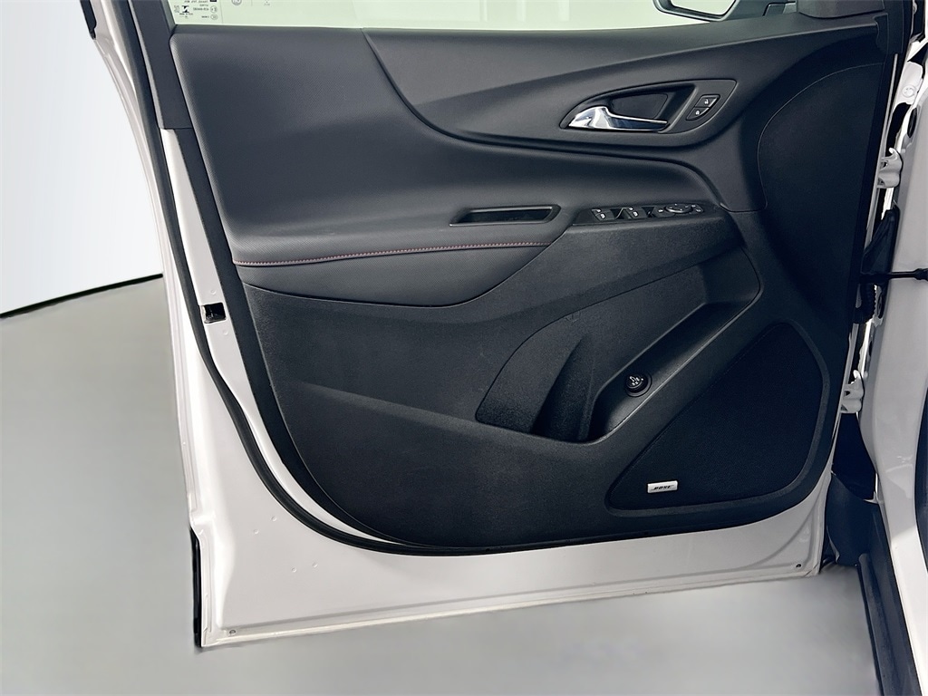 2023 CHEVROLET EQUINOX - Image 18