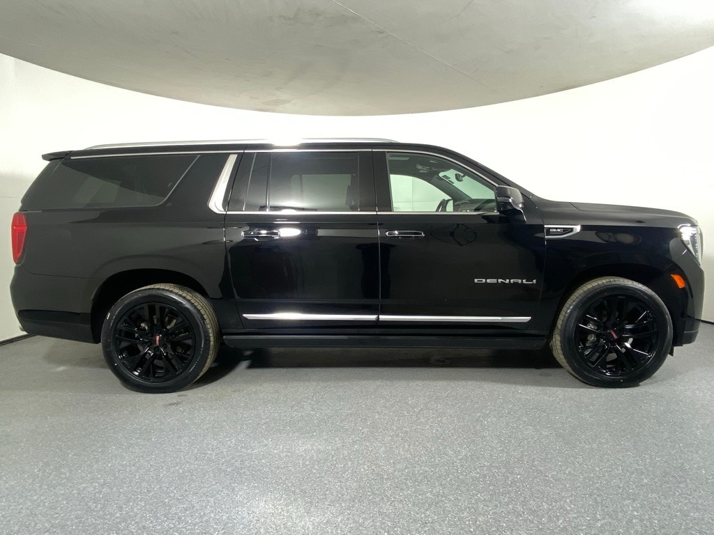 2021 GMC YUKON XL - Image 6