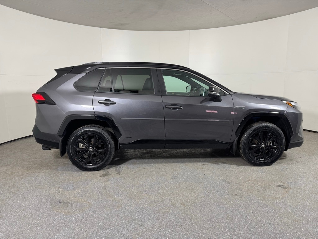 2022 TOYOTA RAV4 - Image 4