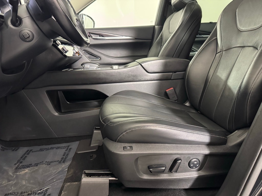 2022 INFINITI QX60 - Image 12