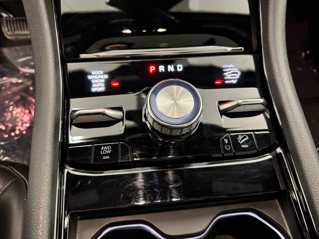 2023 JEEP GRAND CHEROKEE L - Image 23