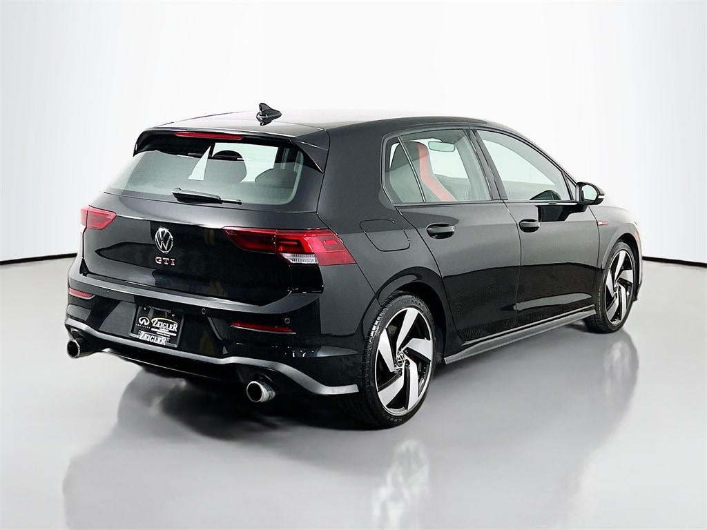 2024 VOLKSWAGEN GOLF GTI - Image 5